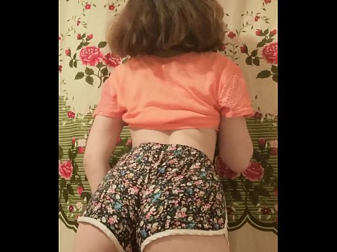 ❤️ La joven sexy hace un striptease grabando sus calzoncillos en la cámara ️❌ Video de porno en es.pornoincest.ru ❌️