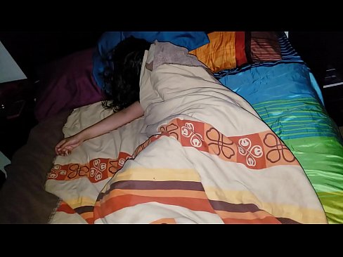 ❤️ Hijastro regañando a su joven madrastra mientras duerme ️❌ Video de porno en es.pornoincest.ru ❌️